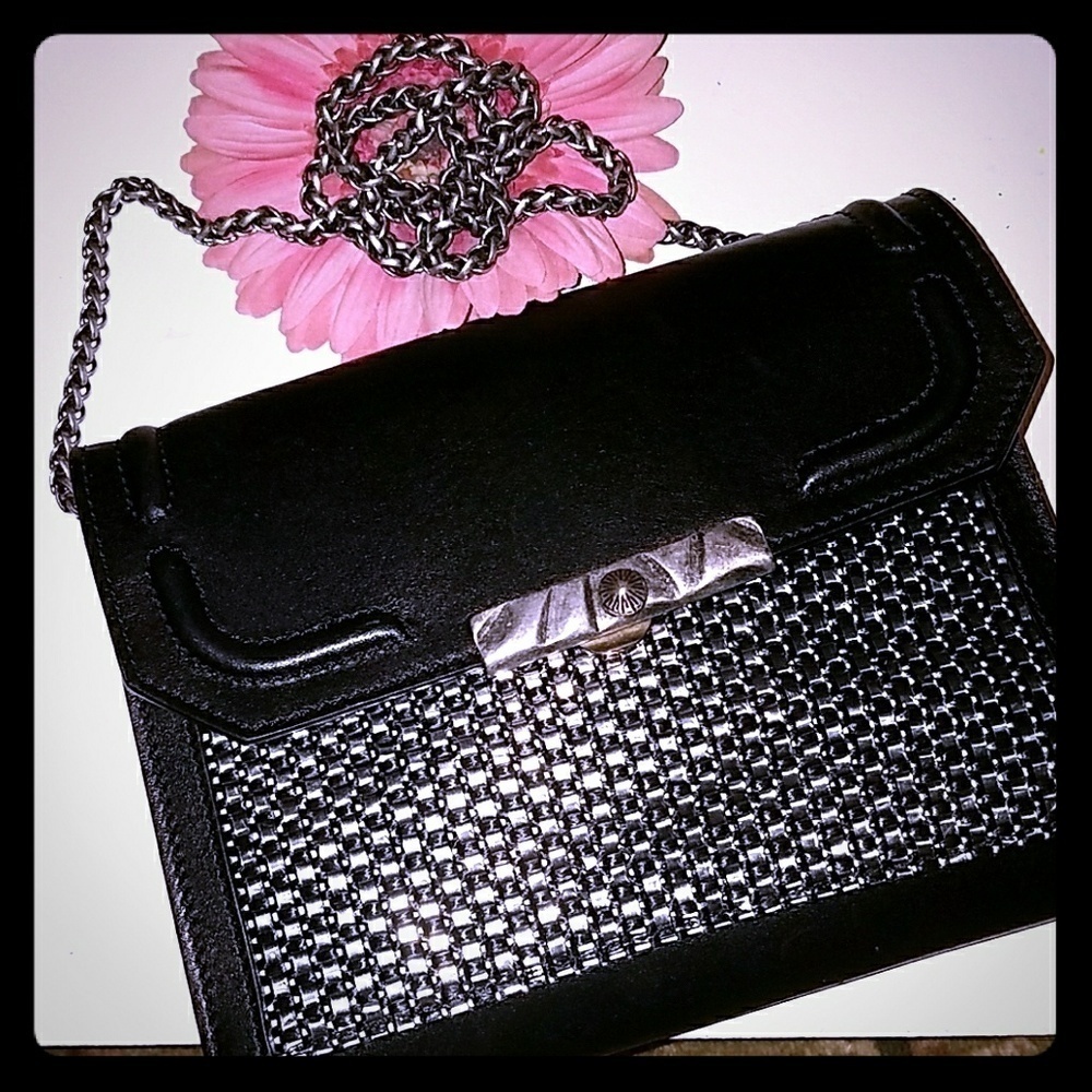🌸Dannijo metallic raffia convertible clutch